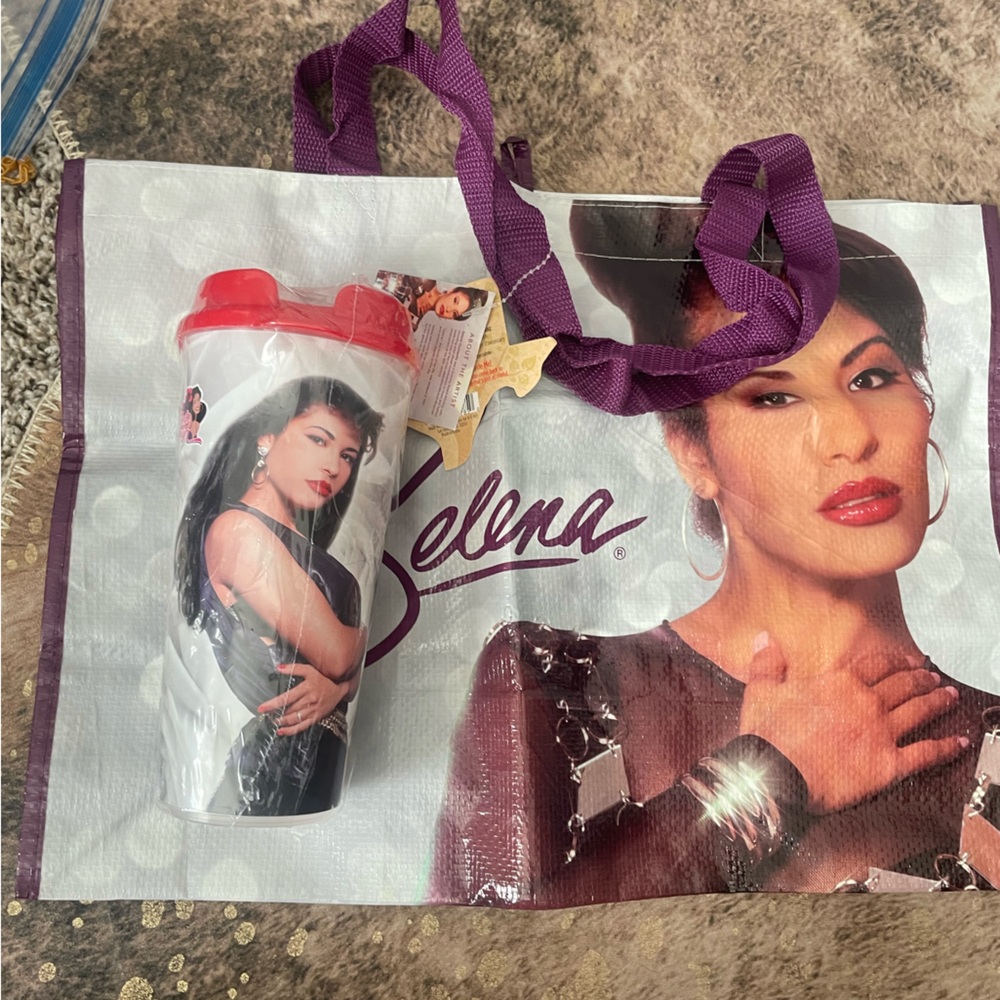Selena reusable bag & tumbler